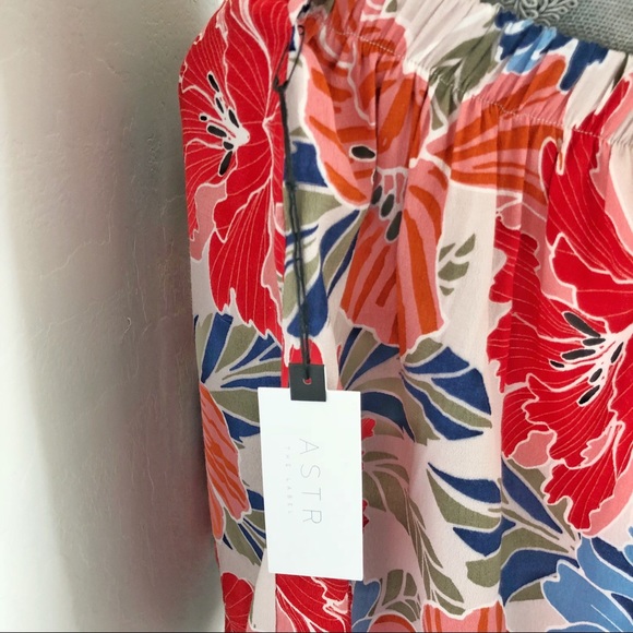 ASTR The Label Off the Shoulder Havana Blouse - Picture 8 of 8